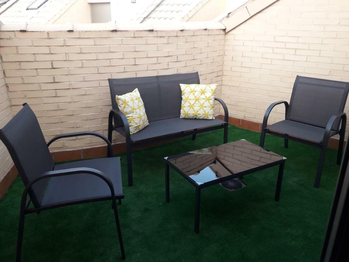 Apartamento Atico Apartment บัลเดเปญญาส ภายนอก รูปภาพ